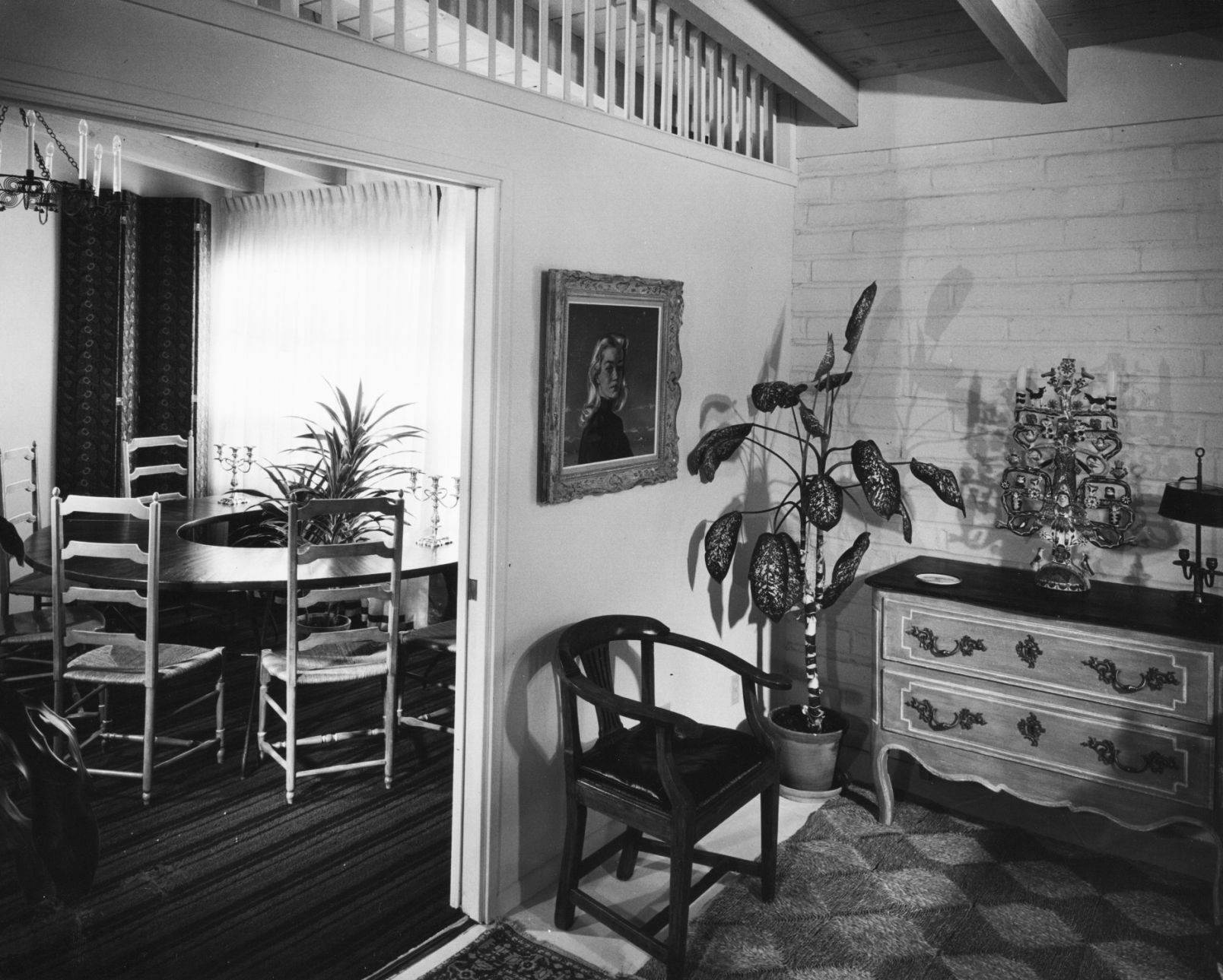 1959 photos: Cosmopolitan tastes and wide interests